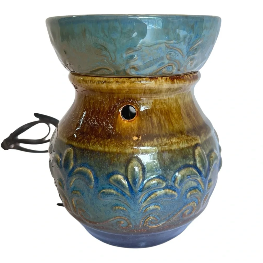 Brown and Blue Pottery Like Electric Candle Warmer.  New without Tags.